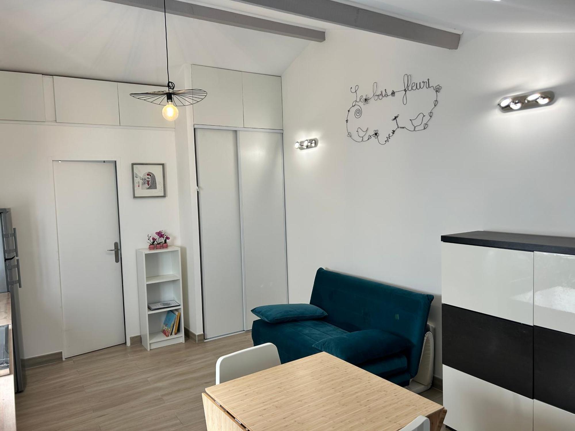 Maison Studio Le Bois Fleuri Croissy-Beaubourg Luaran gambar